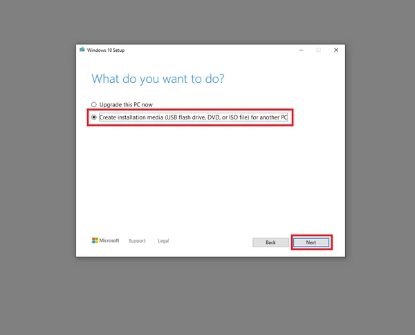 2. Deschideti fisierul instalat, acceptati termenii Microsoft si selectati instalare ISO, dupa care dati Next